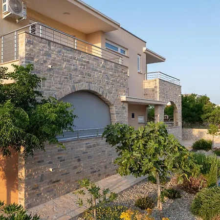Apartment Lucija