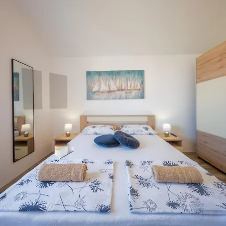 Apartmán Lucija *