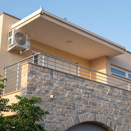 Lucija Apartmán