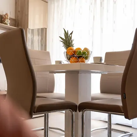 Lucija Apartmán Povljana